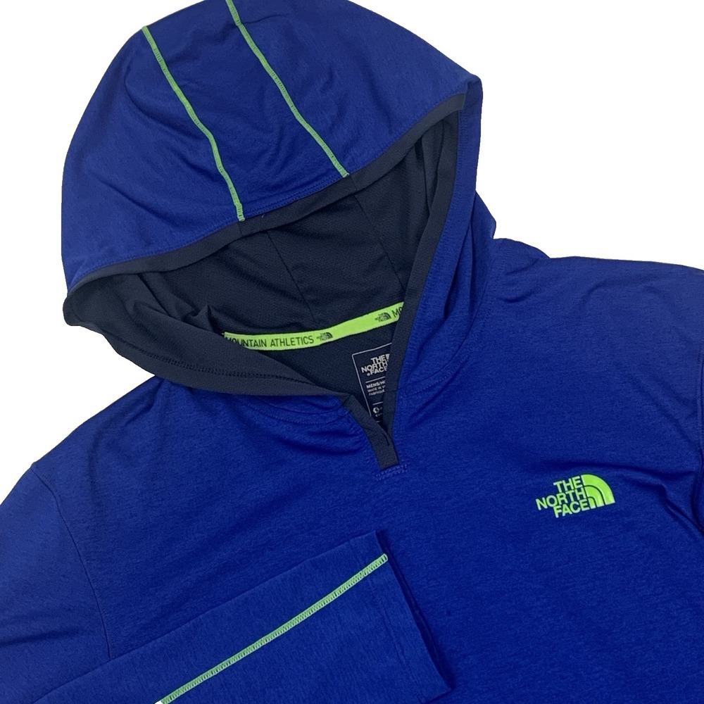 The North Face Mens Honor Blue FlashDry Running Hoodie Pullover Size M